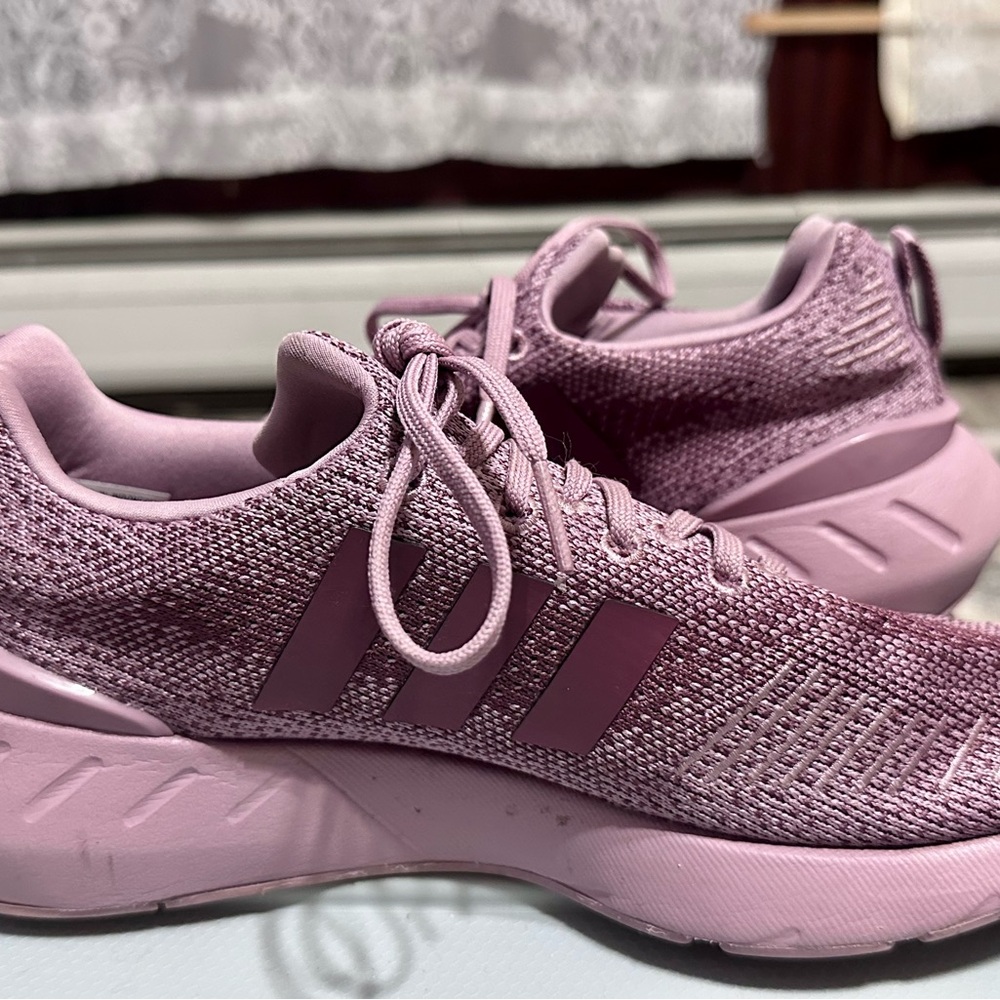 Adidas Women's Mauve Sneakers
